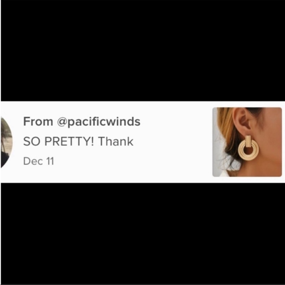 Last pair!🆕 anthro gold textured hoop earrings - Picture 2 of 5